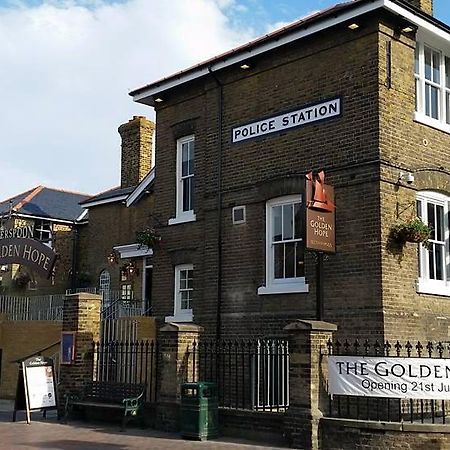 Hotel The Golden Hope Wetherspoon Sittingbourne Exterior foto